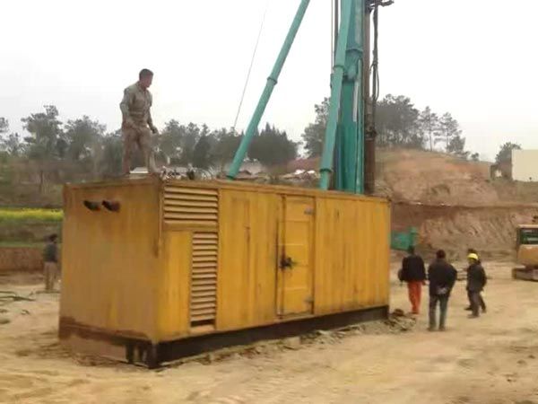 新邵如何判断水冷式机油散热器密封件是否需要更换？